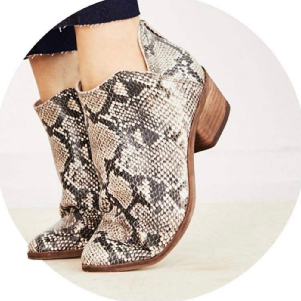 Dolce Vita Karsen Snakeskin Booties
